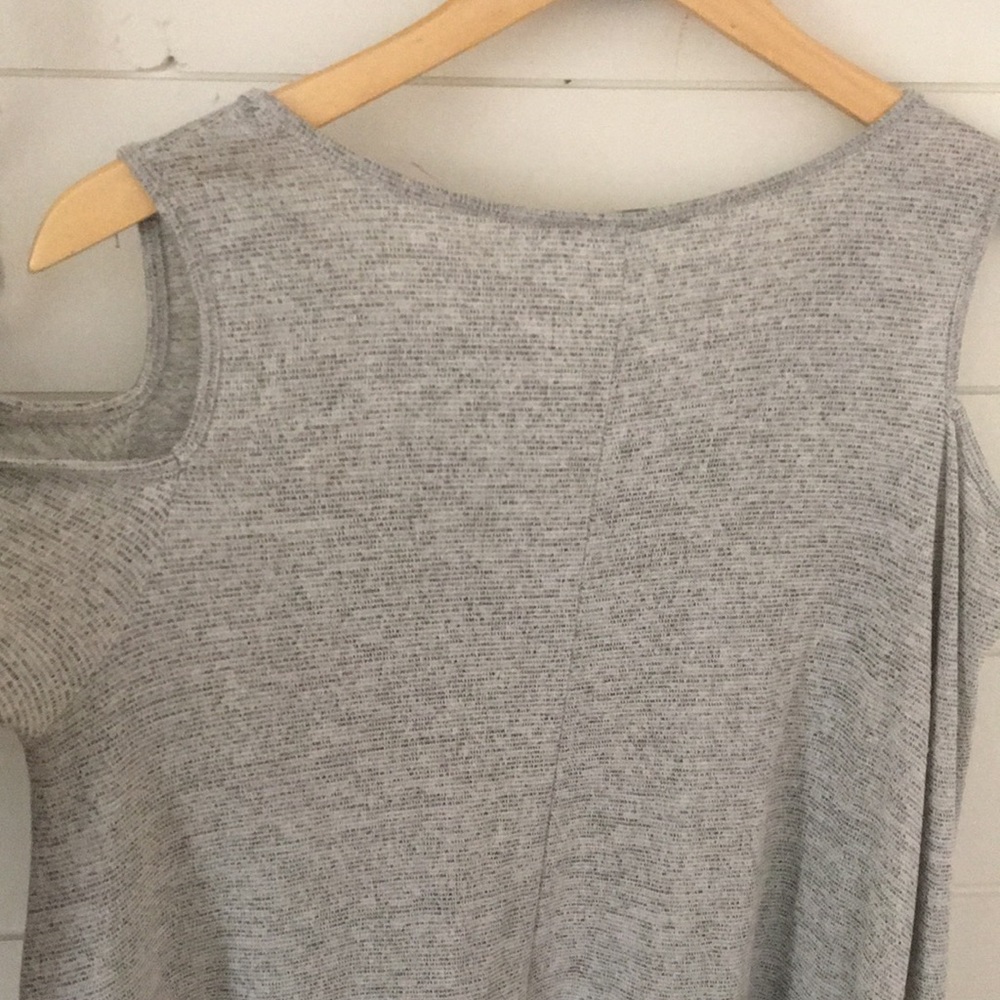 Cold Shoulder Top - Picture 3 of 5
